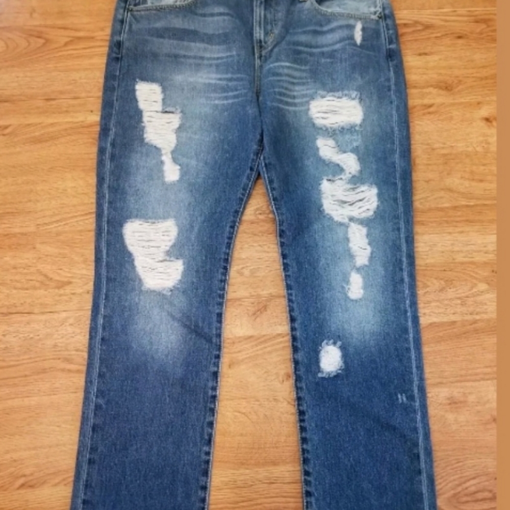 NEW Free People Distressed Boyfriend Jeans